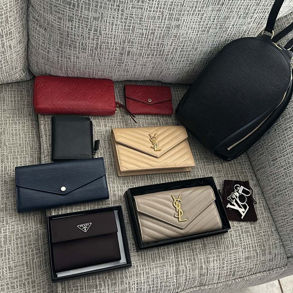 New Arrivals!!👜👛❤️💜